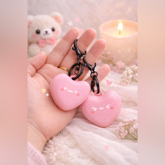 Cute Red Heart Keychains - Picture 3 of 8